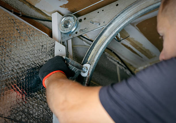 Affordable Garage Door solutions in Fowlerville, MI